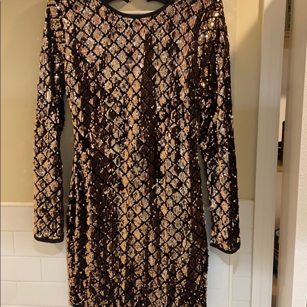 Dress - Picture 2 of 5